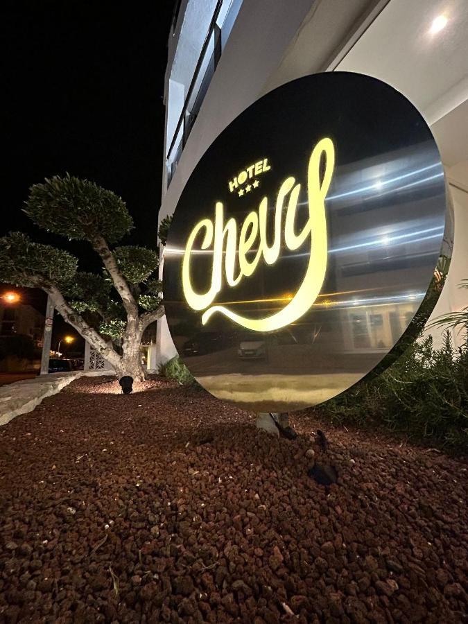Hotel Chevy & Suites カラ・ラトハダ エクステリア 写真